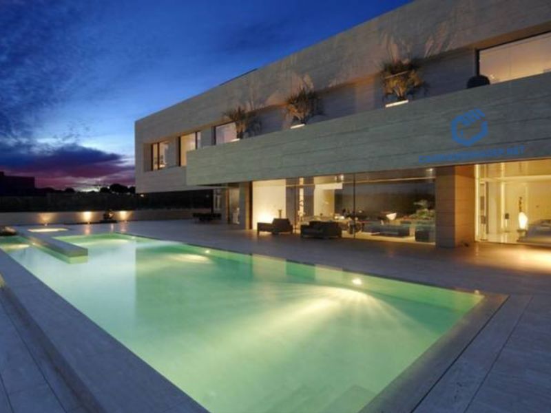 Biệt thự đẹp của Cristiano Ronaldo nằm tại khu thượng lưu La Finca, khu đô thị cao cấp tại Pozuelo de Alarcón, phía Tây Madrid, Tây Ban Nha
