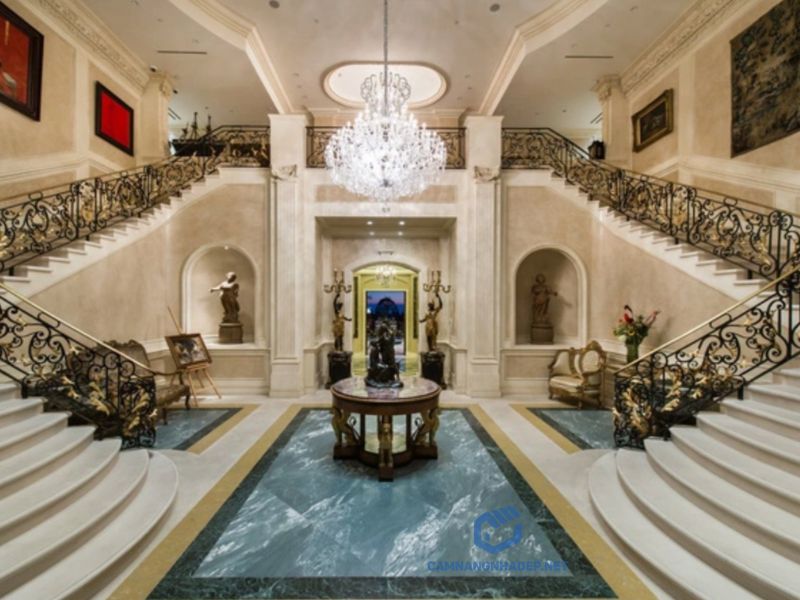 Nằm trong khu nhà giàu Beverly Hills (Mỹ), Palazzo di Amore được thiết kế lộng lẫy xa hoa không kém gì cung điện.